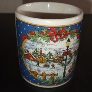 Studio NOVA Christmas Mug Sz 2.5"